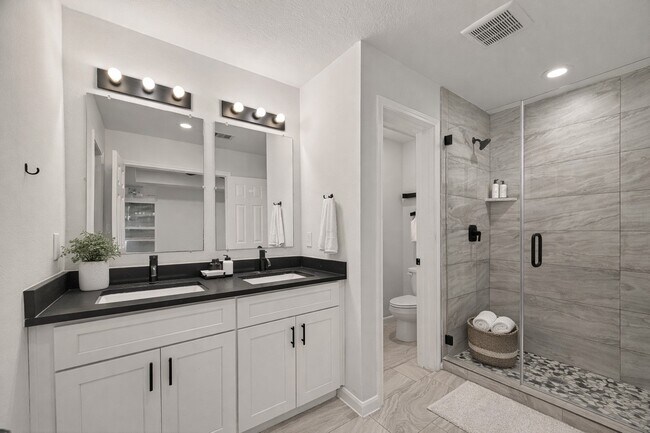 Photo - 5608 Tommye St