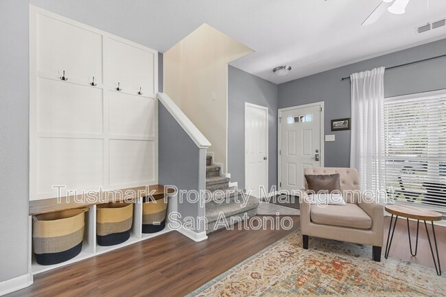 Photo - 545 Stonebrook Dr