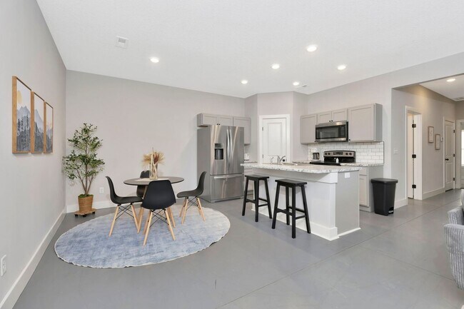 Photo - 2936 W Murdock St Unidad #200