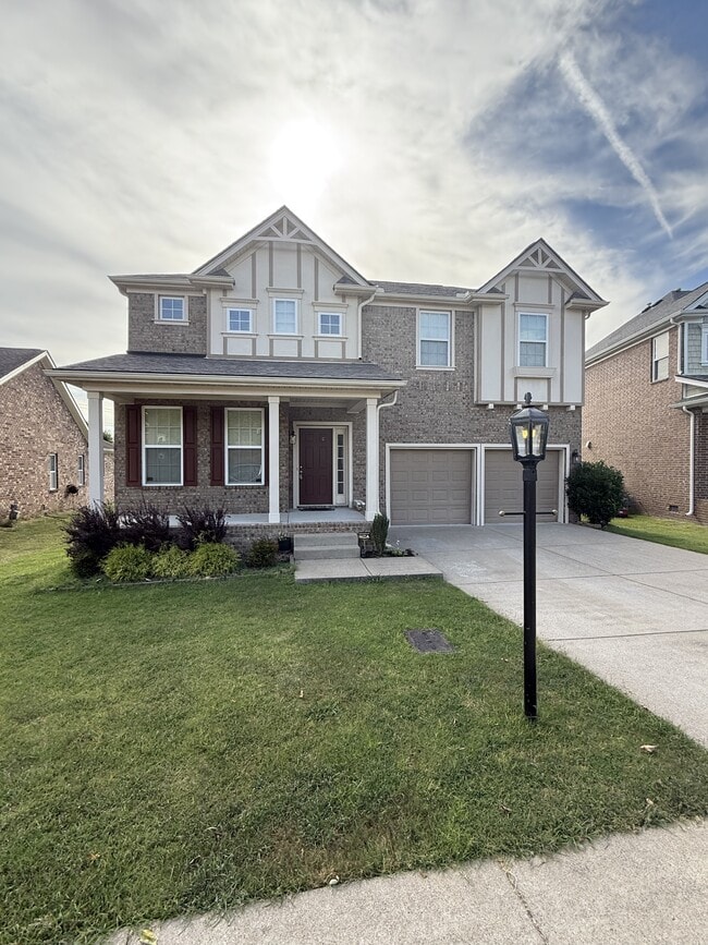 Photo - 1629 Robindale Dr