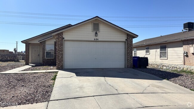 Building Photo - 604 Esmeralda Armendariz Ave Rental