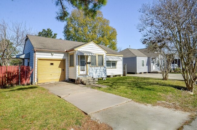 Photo - 7707 Scanlock St