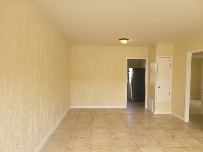 Photo - 508 Booker St