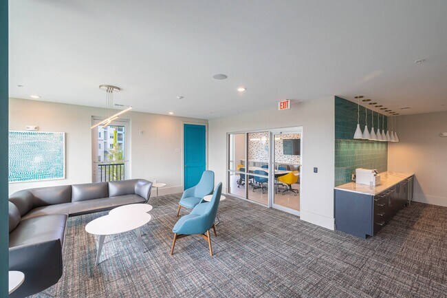 Cyber Lounge - Linz of Viera