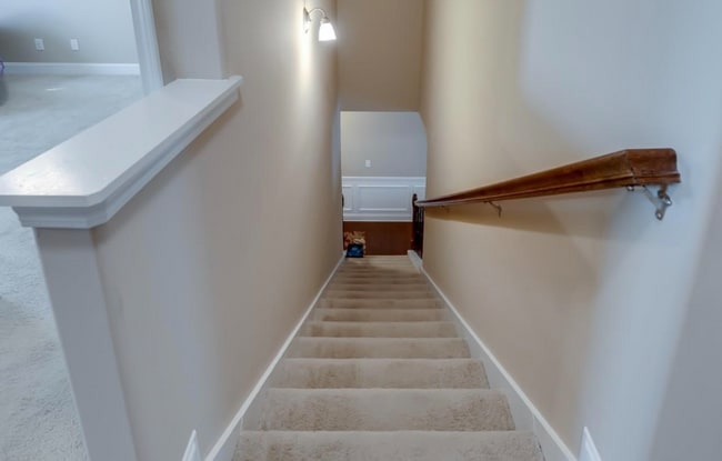 Photo - 426 Woodbark Ct