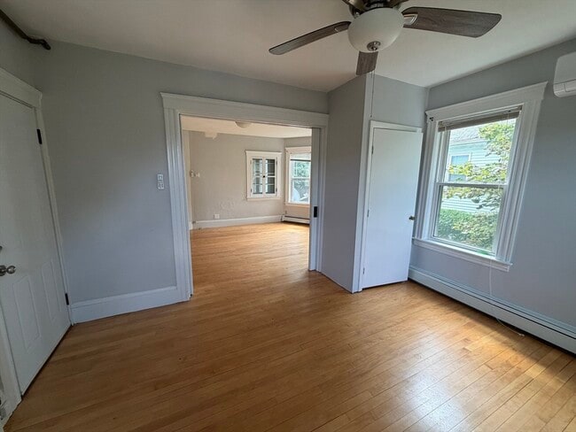 Photo - 72 Everard St Unit 2
