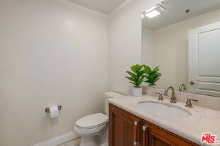 Photo - 10617 Eastborne Ave