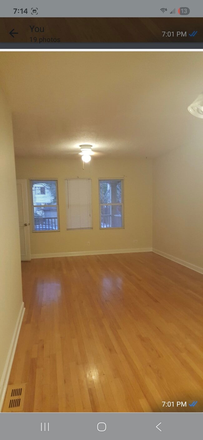 Building Photo - 5702 N Miltimore Ave Unit 1F Rental
