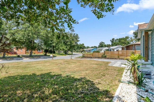 212 SE Kalash Rd