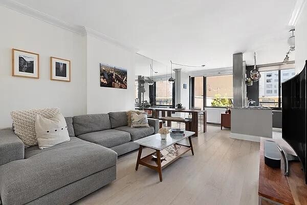 Building Photo - 111 E 30th St Rental