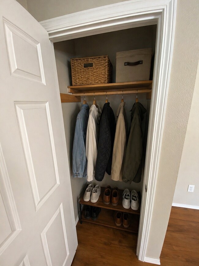 Photo - Hug3413(CWP) Unit A*