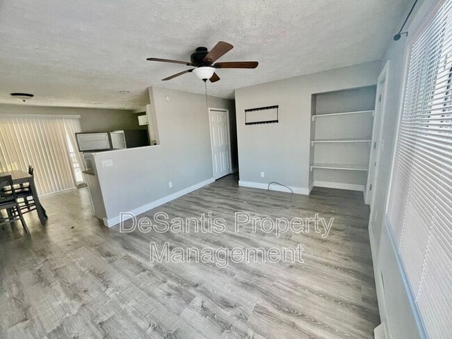 Photo - 6313 Crestview Dr