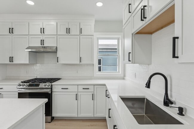 Photo - 47 Brackett St Unit 3