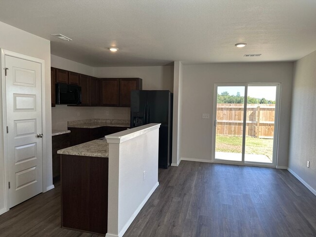 Photo - Now Pre-Leasing — Comfortable 3 Bedroom Living in Barberry Court