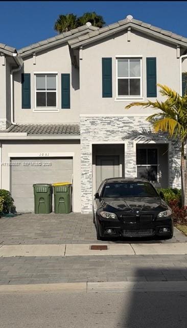 Building Photo - 1031 SE 27th Terrace