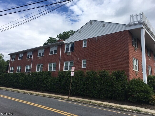 Photo - 195 Main St Apartment Unit 7A