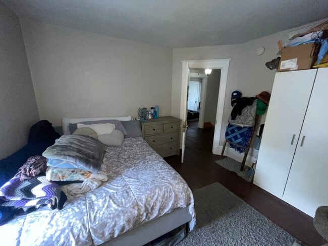 Photo - 426 W 8th St