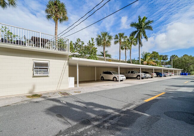 677 Royal Palm Blvd Unit 12