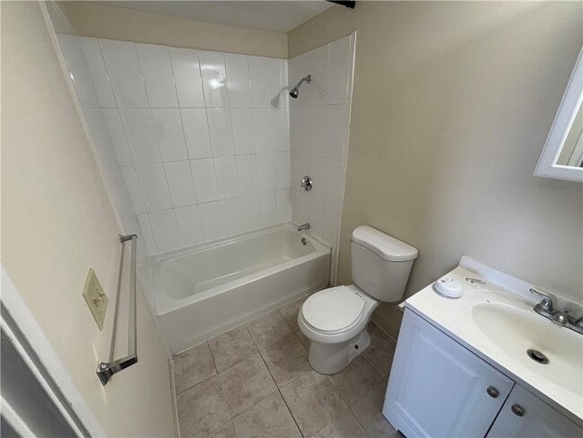 Photo - 444 Woodward Rd Unidad 45