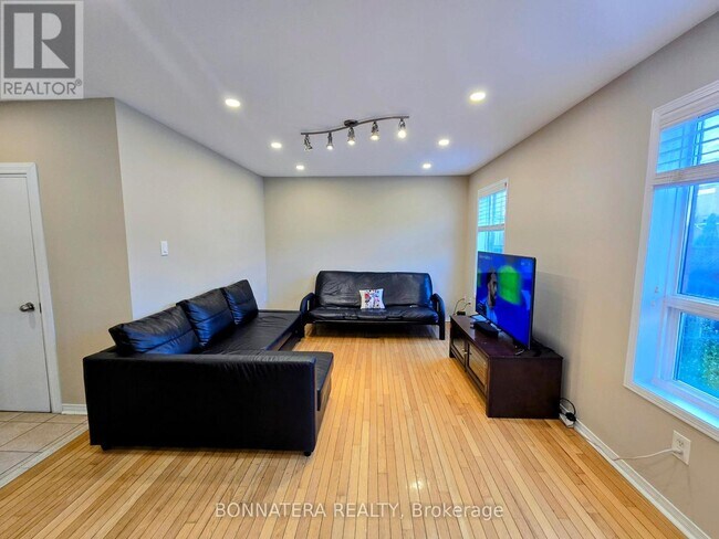 Photo - 5455 Farmcote Dr