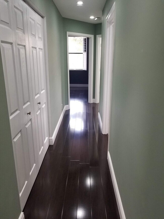 Pasillo - 5770 Coach House Cir Unidad F