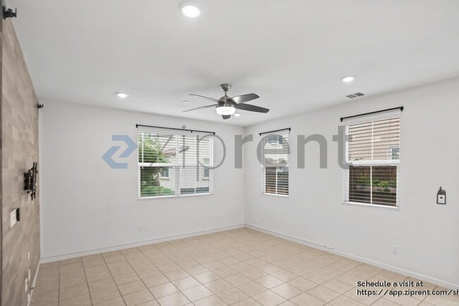 Photo - 1339 Sauvignon St