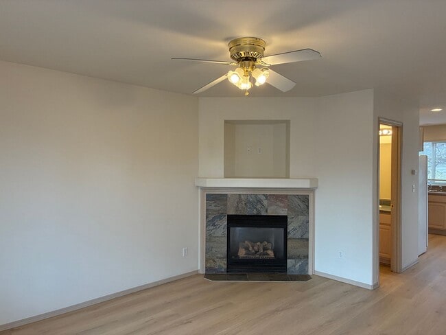 Photo - 1302 NE Tucson Way Unit #2
