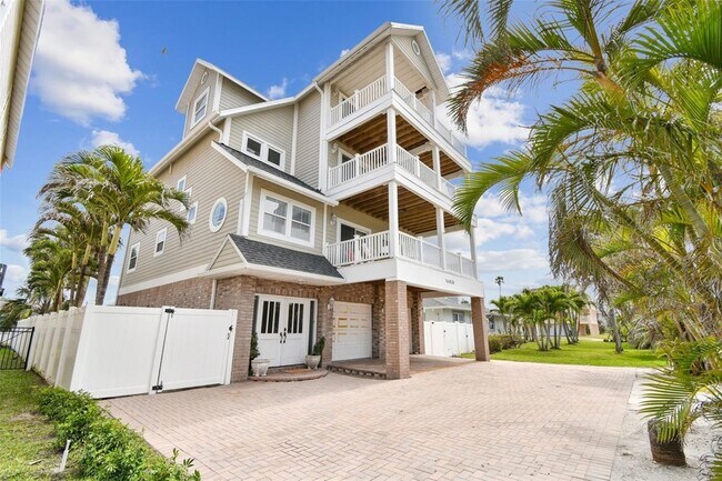 Building Photo - 16033 Gulf Blvd Rental