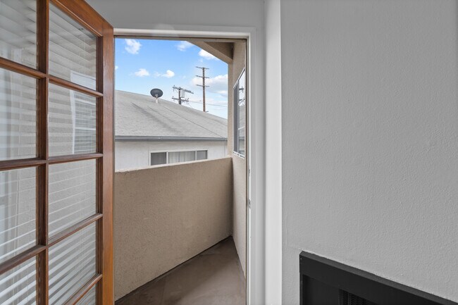 Photo - 2336 20th St