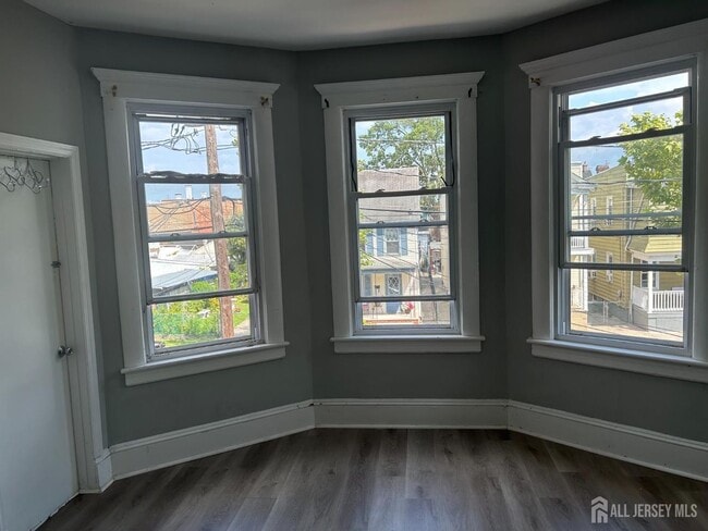 Building Photo - 275 Prospect St Unit 275 Rental