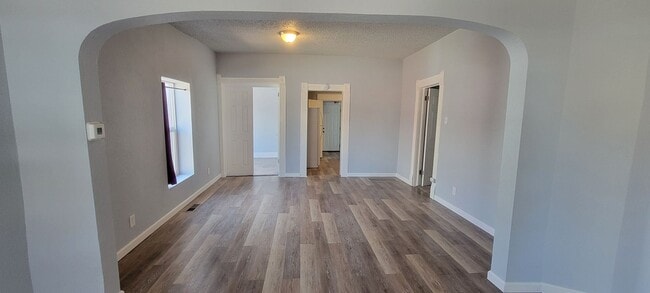 Photo - 408 Rudd Ave
