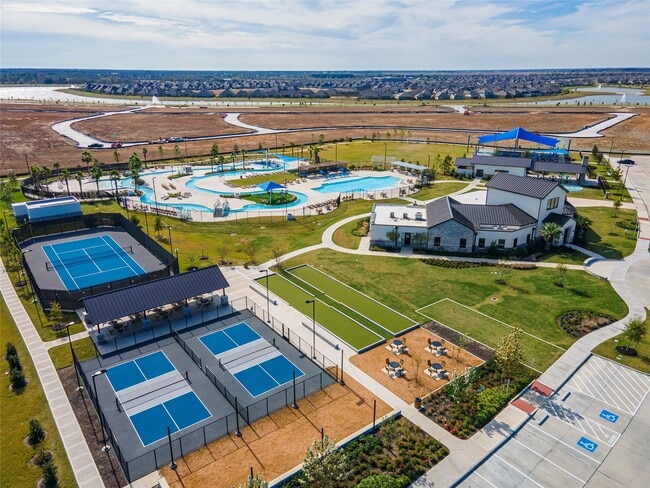 Building Photo - 1203 Cascade Hls Dr