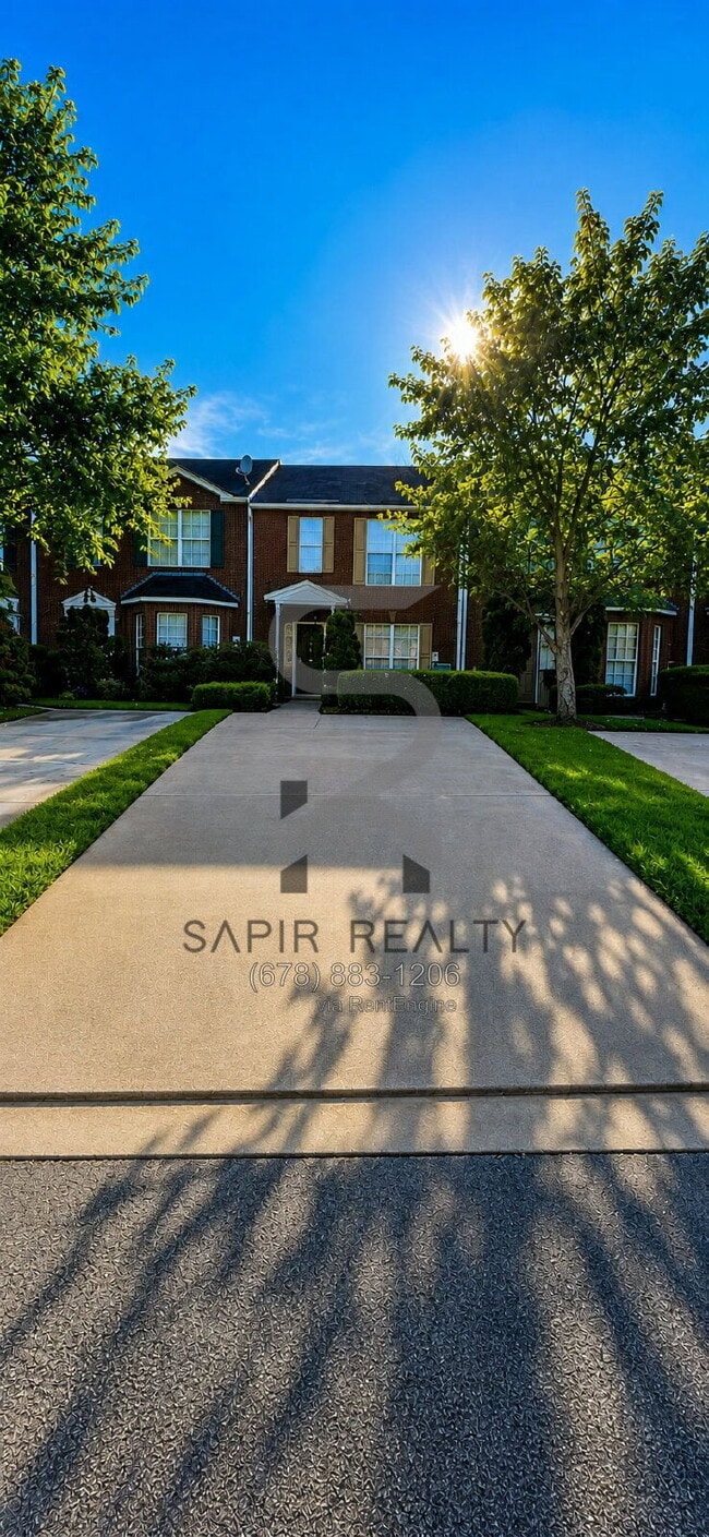 Photo - 5554 Strathmoor Manor Cir
