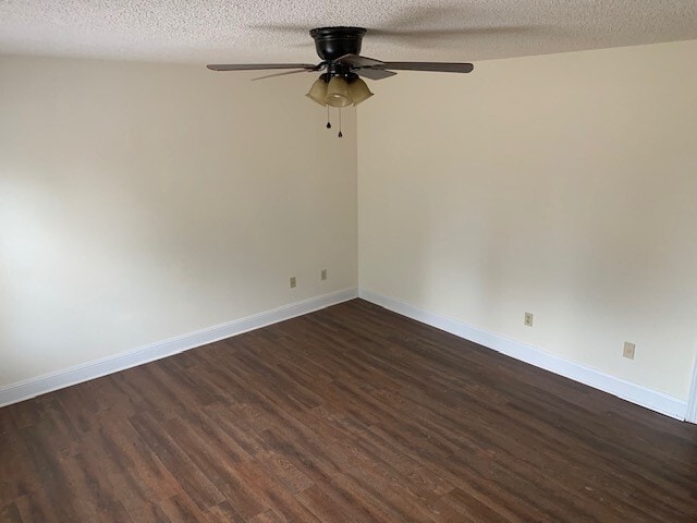 Photo - 105 Apache Dr