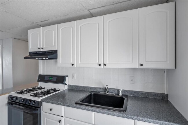 Photo - 53 Cranch St Unit 3