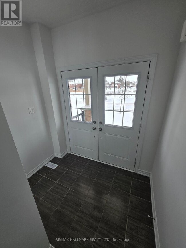 Photo - 116 Seeley Ave