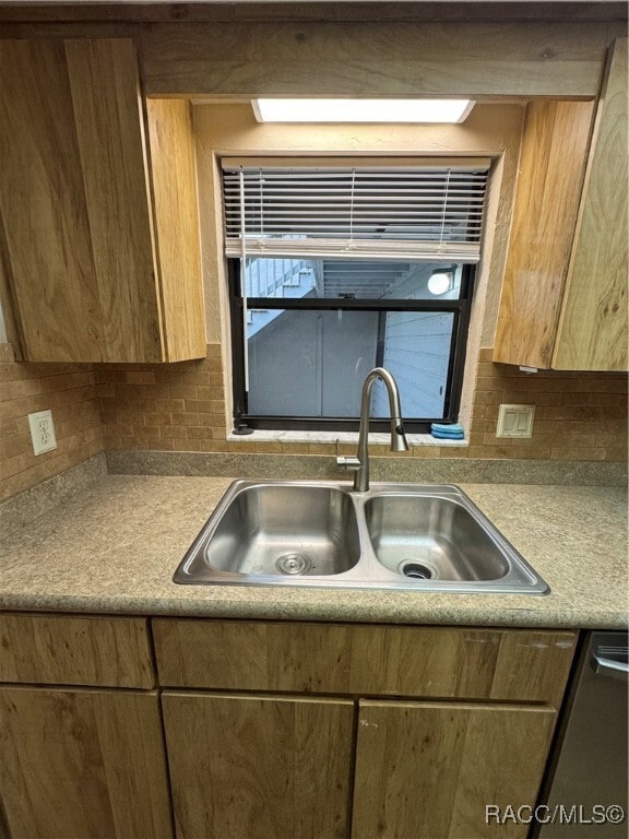 Photo - 790 E Gilchrist Ct