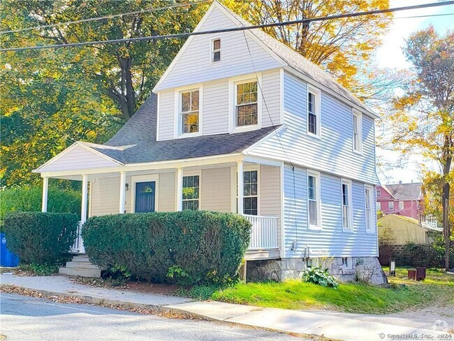 Building Photo - 278 Boyden St Rental