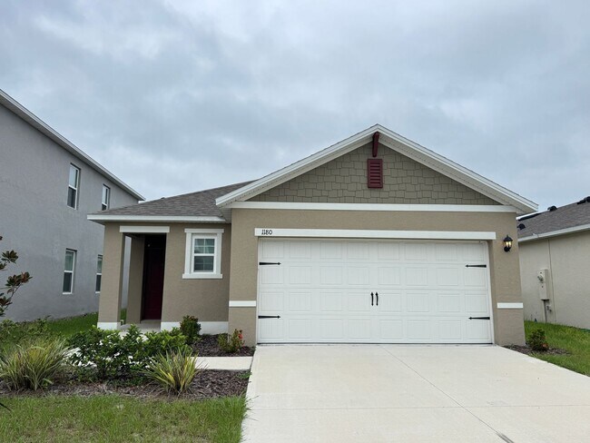 Building Photo - Charming Davenport 3BD Home with Included Cable & Pet-Friendly Living - $500 off of a month of rent!