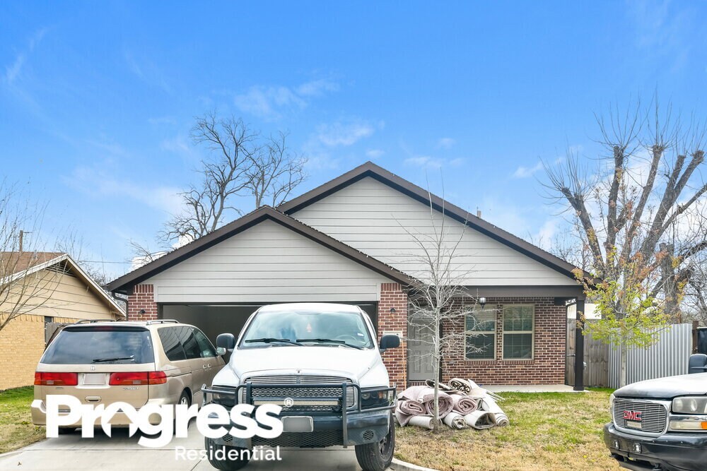 Photo - 2913 Louis St