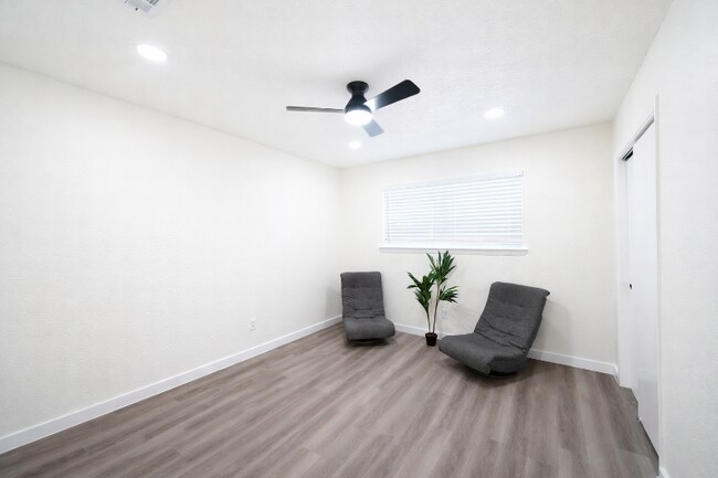 Photo - 5221 Bonita Ave Unit 207