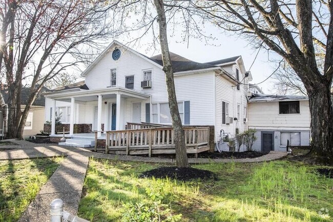 Building Photo - 706 Chickamauga Ave Rental