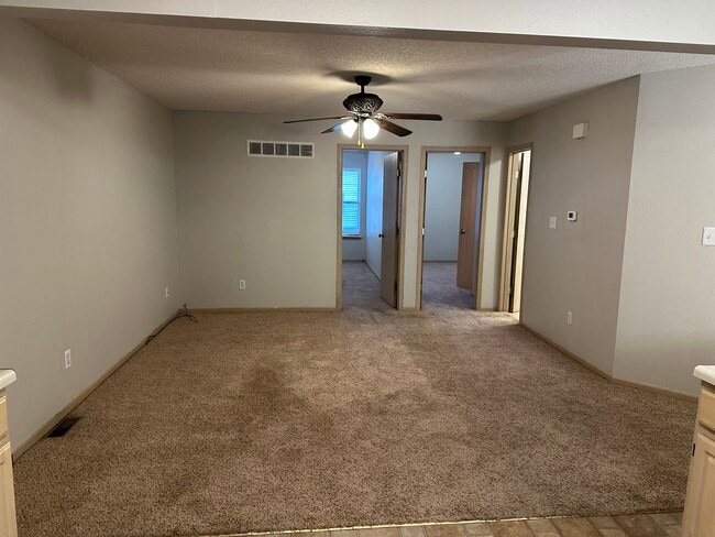 Photo - 5621 N London Pl