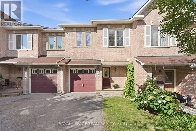 Photo - 258 Forestbrook St