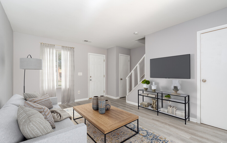 Phoenix Point Townhomes
