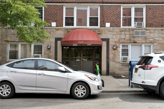 Photo - 900 Lydig Ave Unit 4M