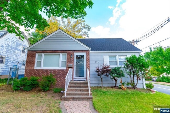 Photo - 284 Continental Ave