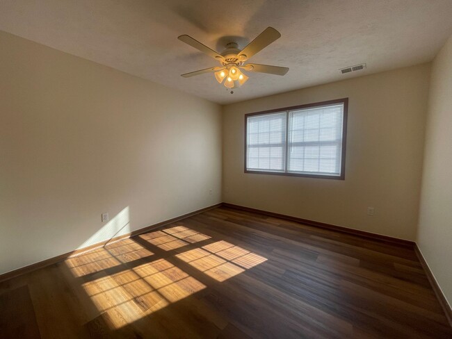 Photo - 2 Bedroom, 2 Bath Condo in Med Center area - Available 08/05/2026 (Pictures are NOT of this exact...