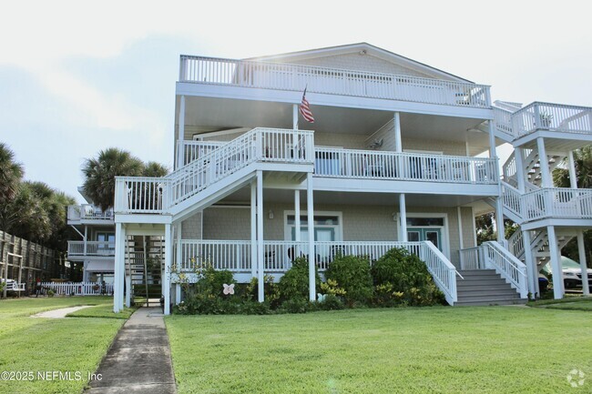 Building Photo - 195 Beach Ave Unit 5 Rental