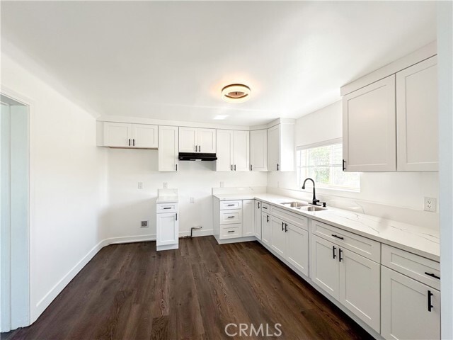Building Photo - 3610 Whiteside St Rental